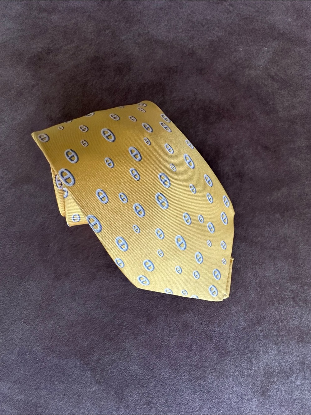 HERMES Tie HERMES Yellow Tie  
HERMES PARIS Men’s Accessories